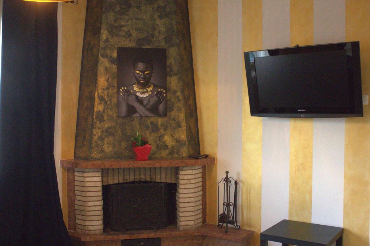 Fiumicinoa57 Bed and Breakfast Exteriör bild